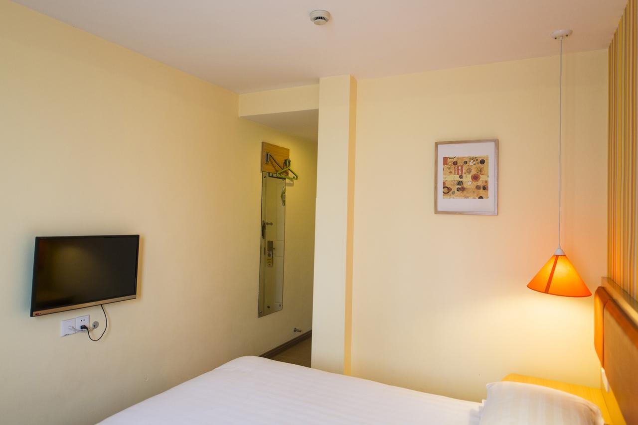 Home Inn Guangzhou Zhujiang New City エクステリア 写真